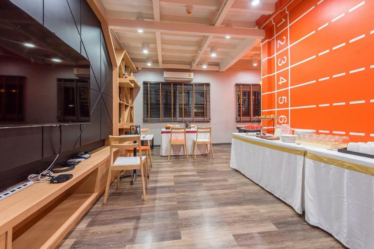 Siam Stadium Hostel Бангкок Екстер'єр фото