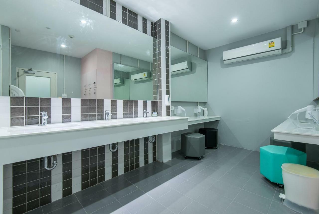 Siam Stadium Hostel Бангкок Екстер'єр фото